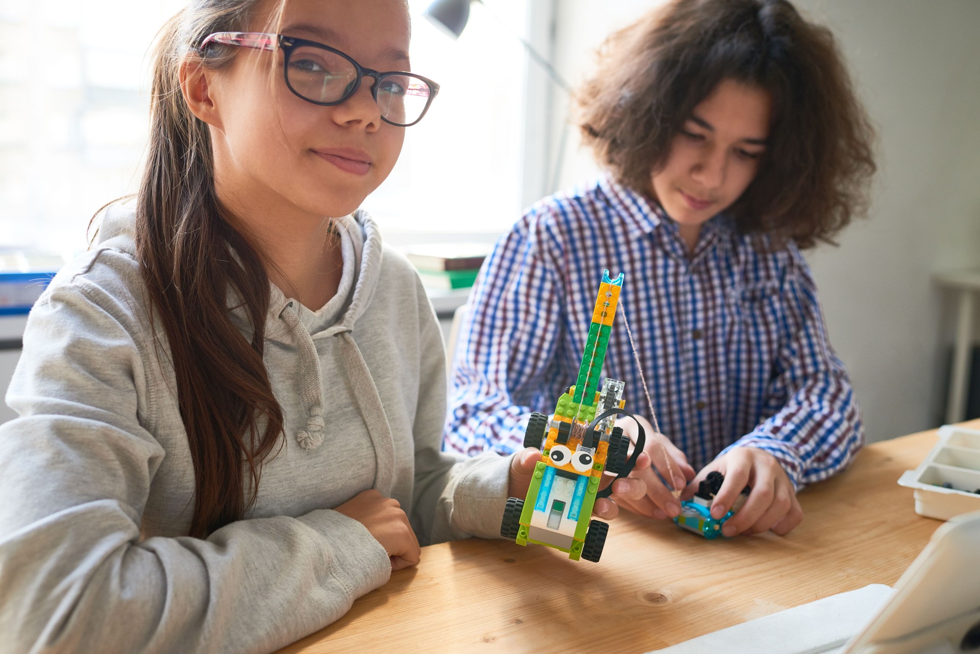Children developing creative thinking with robotics